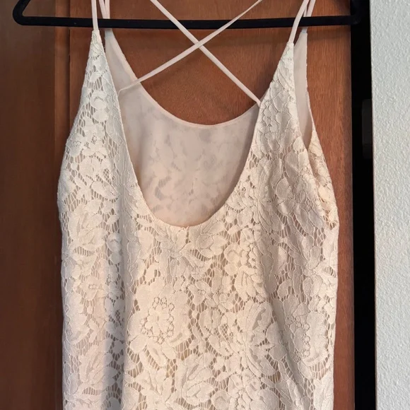 Ivory Lace Cami/Tank - Picture 2 of 3